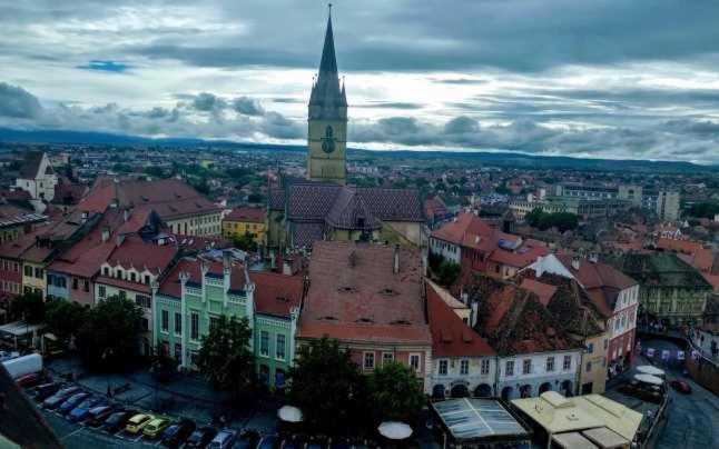 Apartament Giulio Сібіу Екстер'єр фото